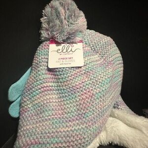 ￼ Elli by Capelli hat and glove set ￼